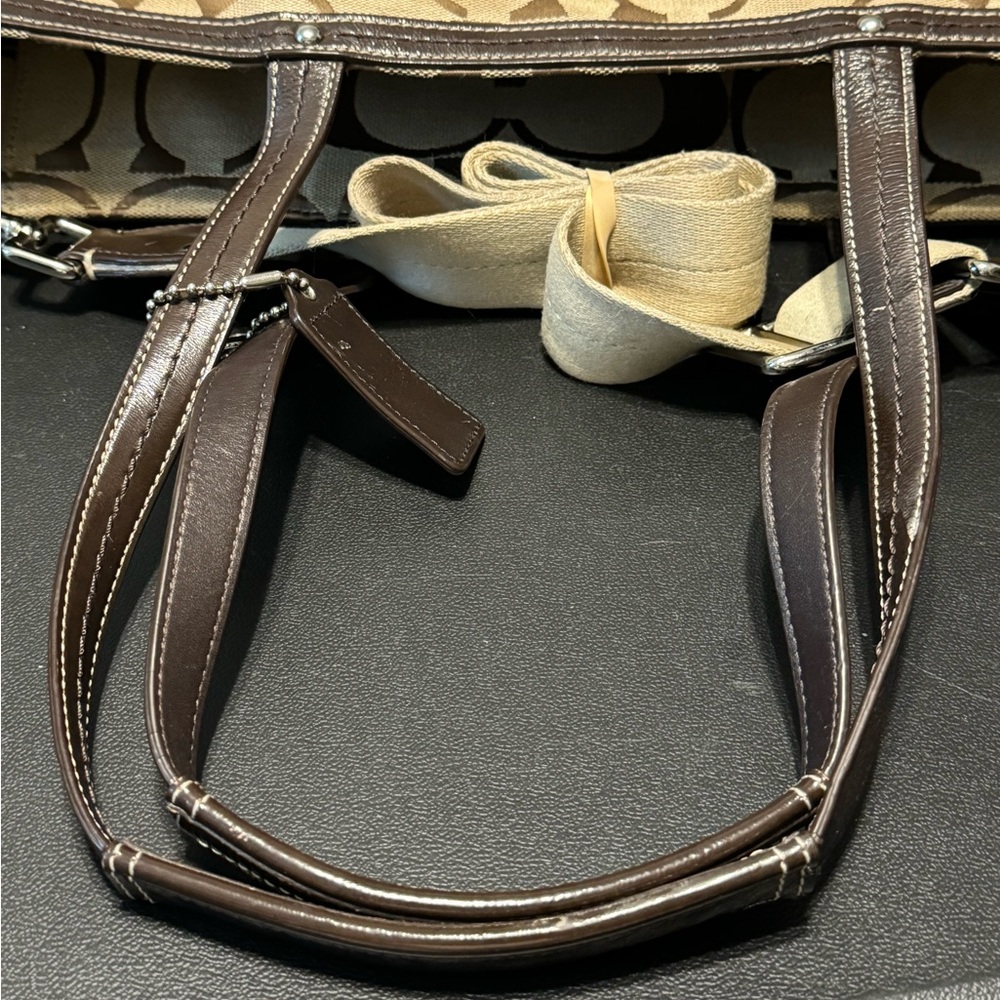 Authentic Coach Signature A1076-F13803 Large Tote/Diaper Bag W/ Changing Matt - Picture 3 of 16